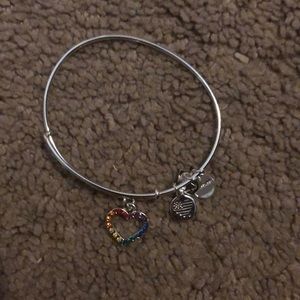 Crystal infused rainbow heart pride bracelet🏳️‍🌈